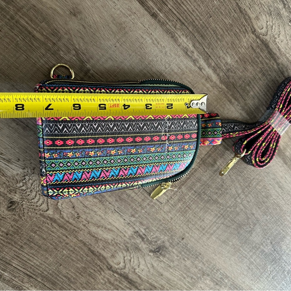 Multicolor Patterned Crossbody Bag - Picture 2 of 8